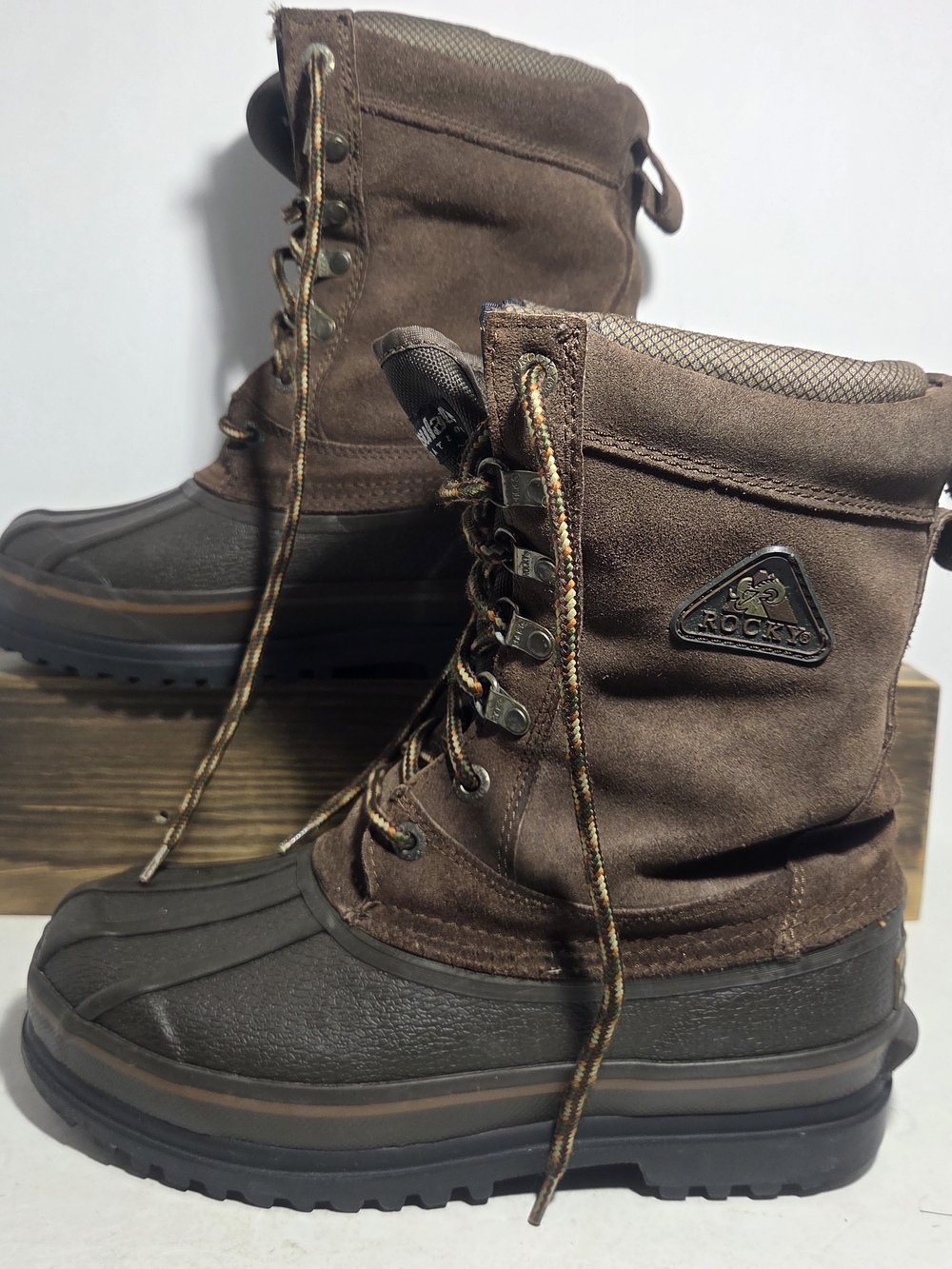 Rocky Thinsulate Brown Leather Suede Duck Boots Size 6 Steel Shank Winter Snow